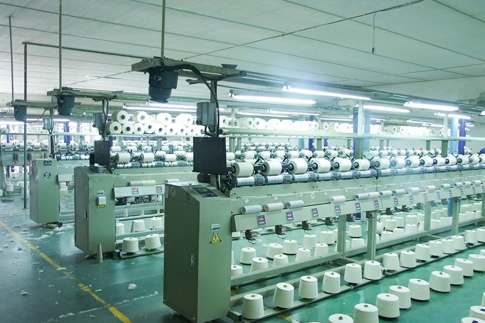筒纱络筒车间