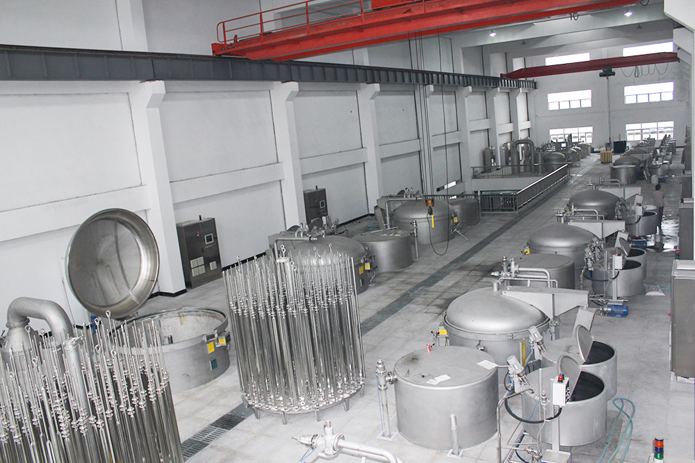 劳力士贝利尼全自动筒子纱染色机车间